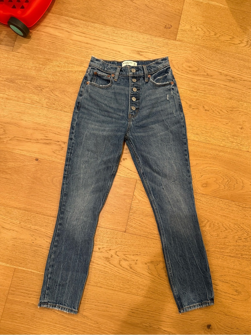Abercrombie & Fitch High-Rise Jeans
